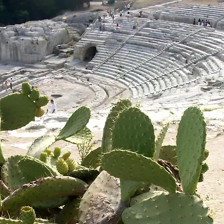A Naca With Private Terrace Ortigia - Without Kitchen * Syracuse